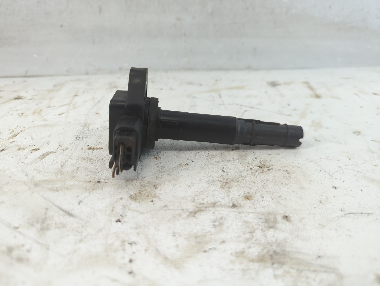 2001-2005 Honda Civic Ignition Coil Igniter Pack - Oemusedautoparts1.com