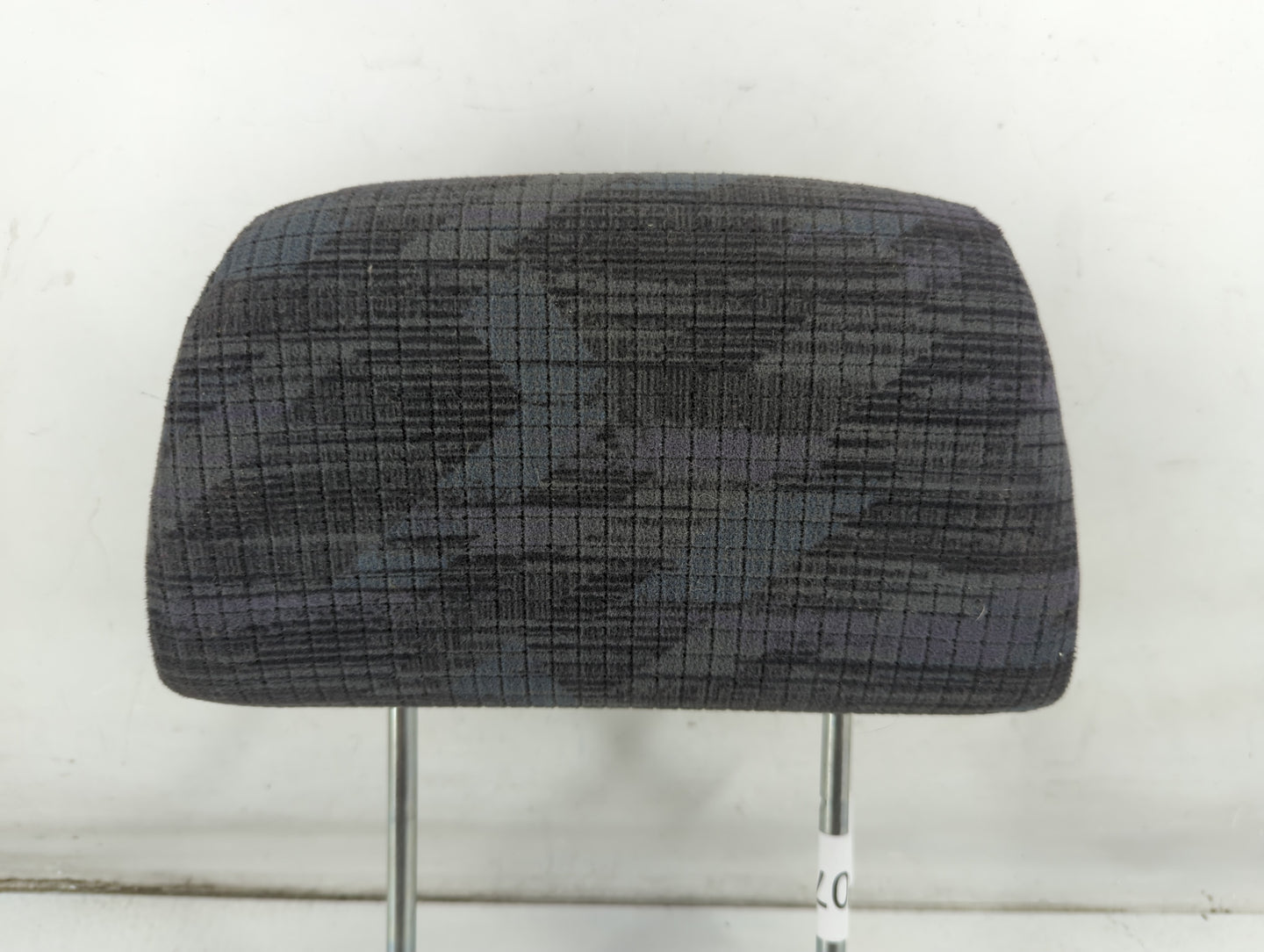 2002-2004 Honda Cr-V Headrest Head Rest Front Driver Passenger Seat Fits Fits 2002 2003 2004 OEM Used Auto Parts - Oemusedau
