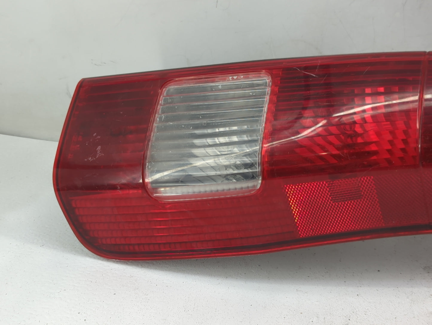 2002-2004 Honda Cr-V Tail Light Assembly Passenger Right OEM Fits Fits 2002 2003 2004 OEM Used Auto Parts - Oemusedautoparts