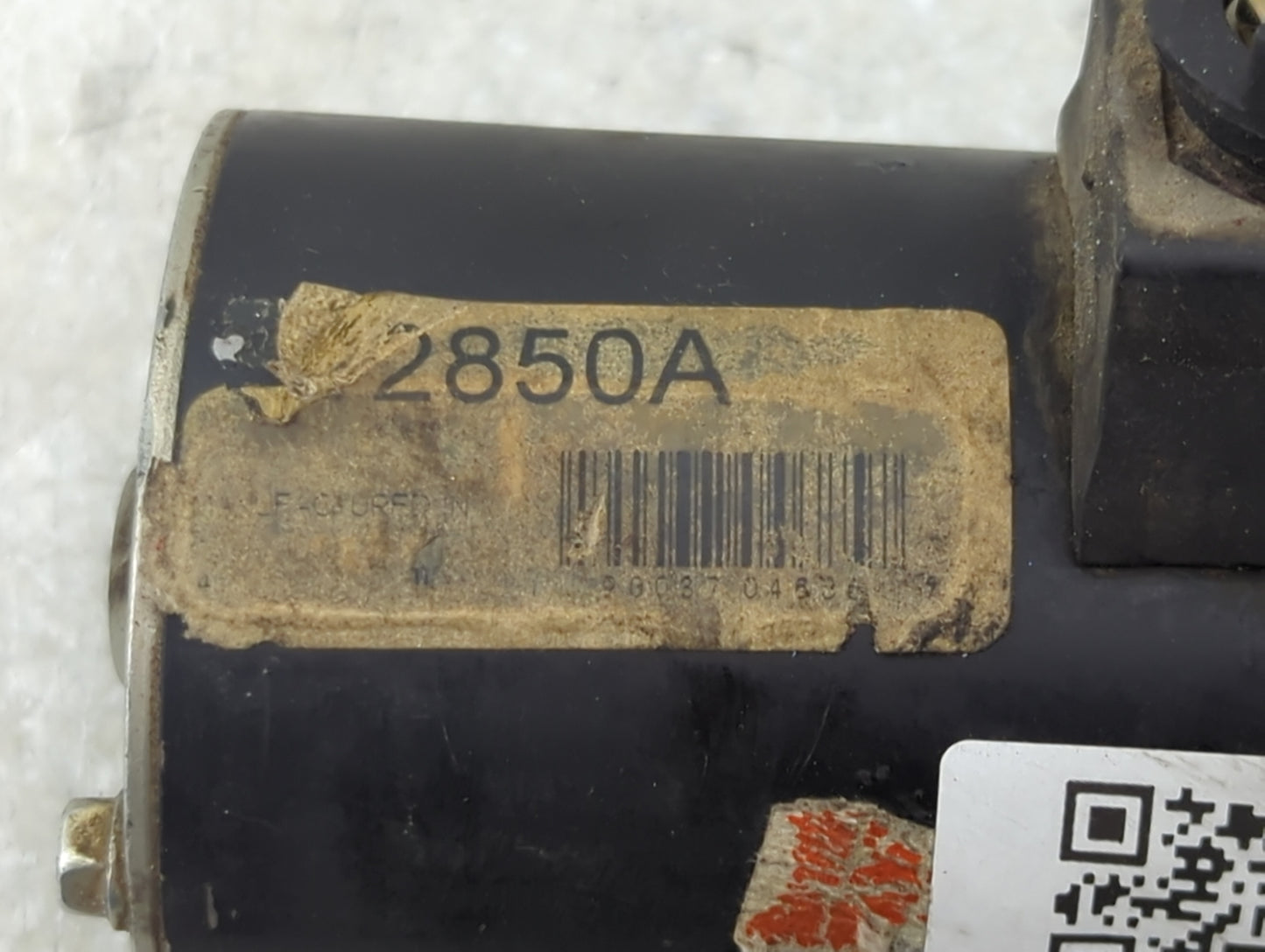 2002-2006 Honda Cr-V Car Starter Motor Solenoid OEM P/N:SM-61206 Fits Fits 2002 2003 2004 2005 2006 OEM Used Auto Parts - Oe