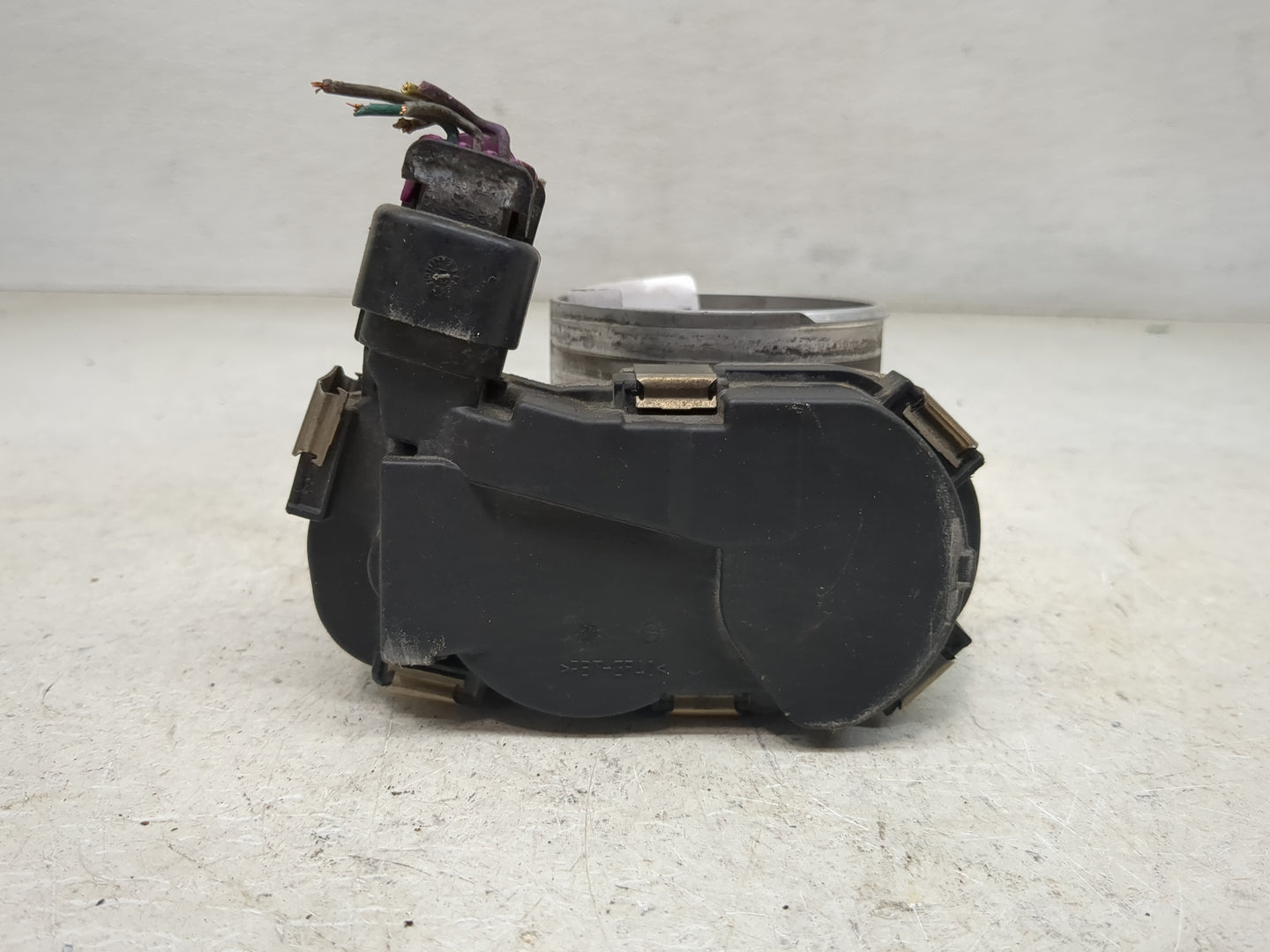 2002-2004 Honda Odyssey Throttle Body Fits Fits 2002 2003 2004 OEM Used Auto Parts - Oemusedautoparts1.com