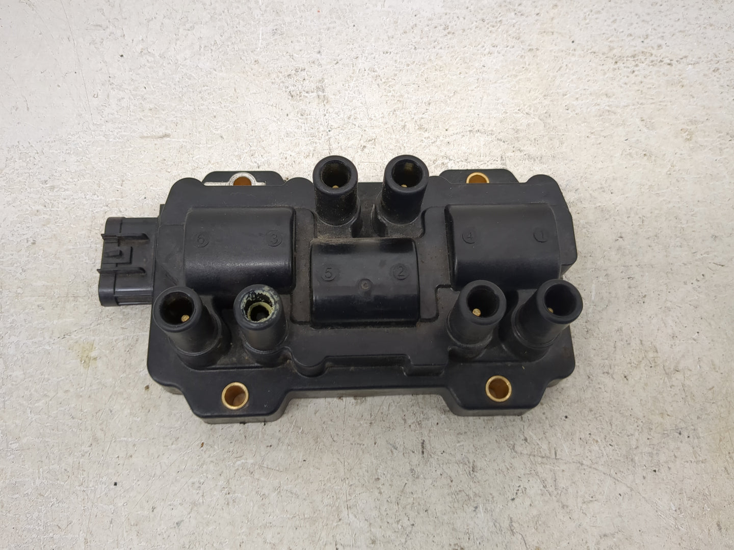 2000-2004 Honda Odyssey Ignition Coil Igniter Pack 1467661 - Oemusedautoparts1.com