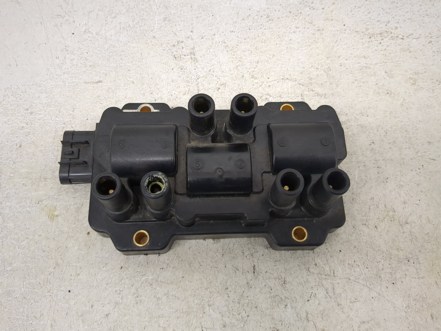 2000-2004 Honda Odyssey Ignition Coil Igniter Pack 1467661 - Oemusedautoparts1.com
