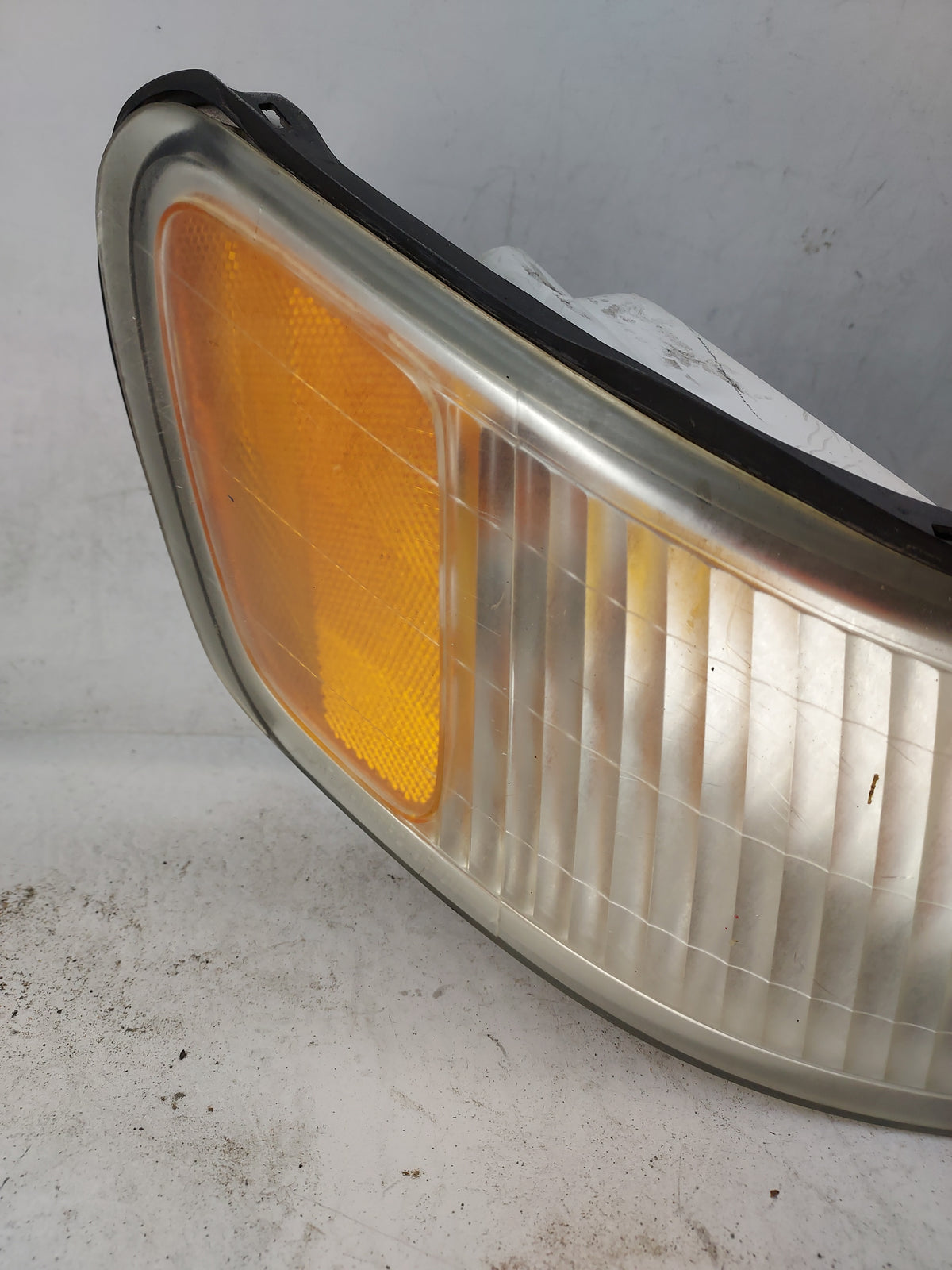 2002 Honda Odyssey Passenger Right Oem Head Light Headlight Lamp - Oemusedautoparts1.com