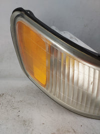 2002 Honda Odyssey Passenger Right Oem Head Light Headlight Lamp - Oemusedautoparts1.com
