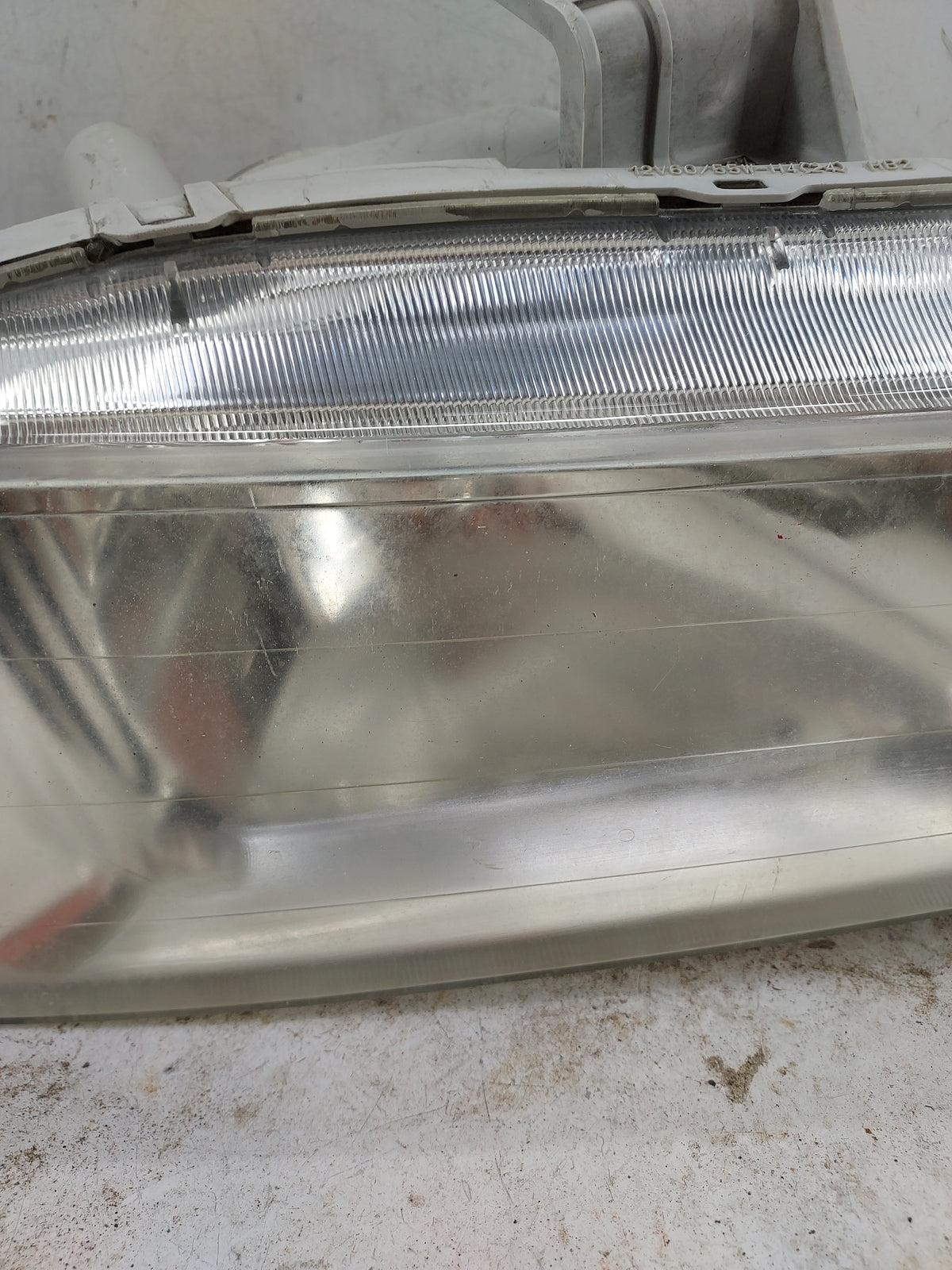 2002 Honda Odyssey Passenger Right Oem Head Light Headlight Lamp - Oemusedautoparts1.com