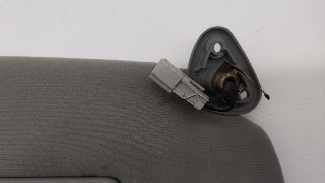 1999-2004 Honda Odyssey Sun Visor Shade Replacement Passenger Right Mirror Fits Fits 1999 2000 2001 2002 2003 2004 OEM Used 