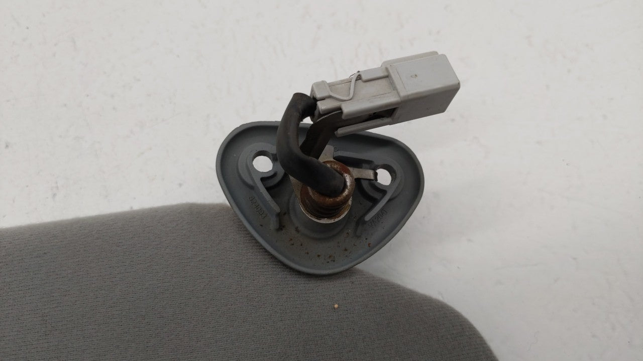 1999-2004 Honda Odyssey Sun Visor Shade Replacement Passenger Right Mirror Fits Fits 1999 2000 2001 2002 2003 2004 OEM Used 
