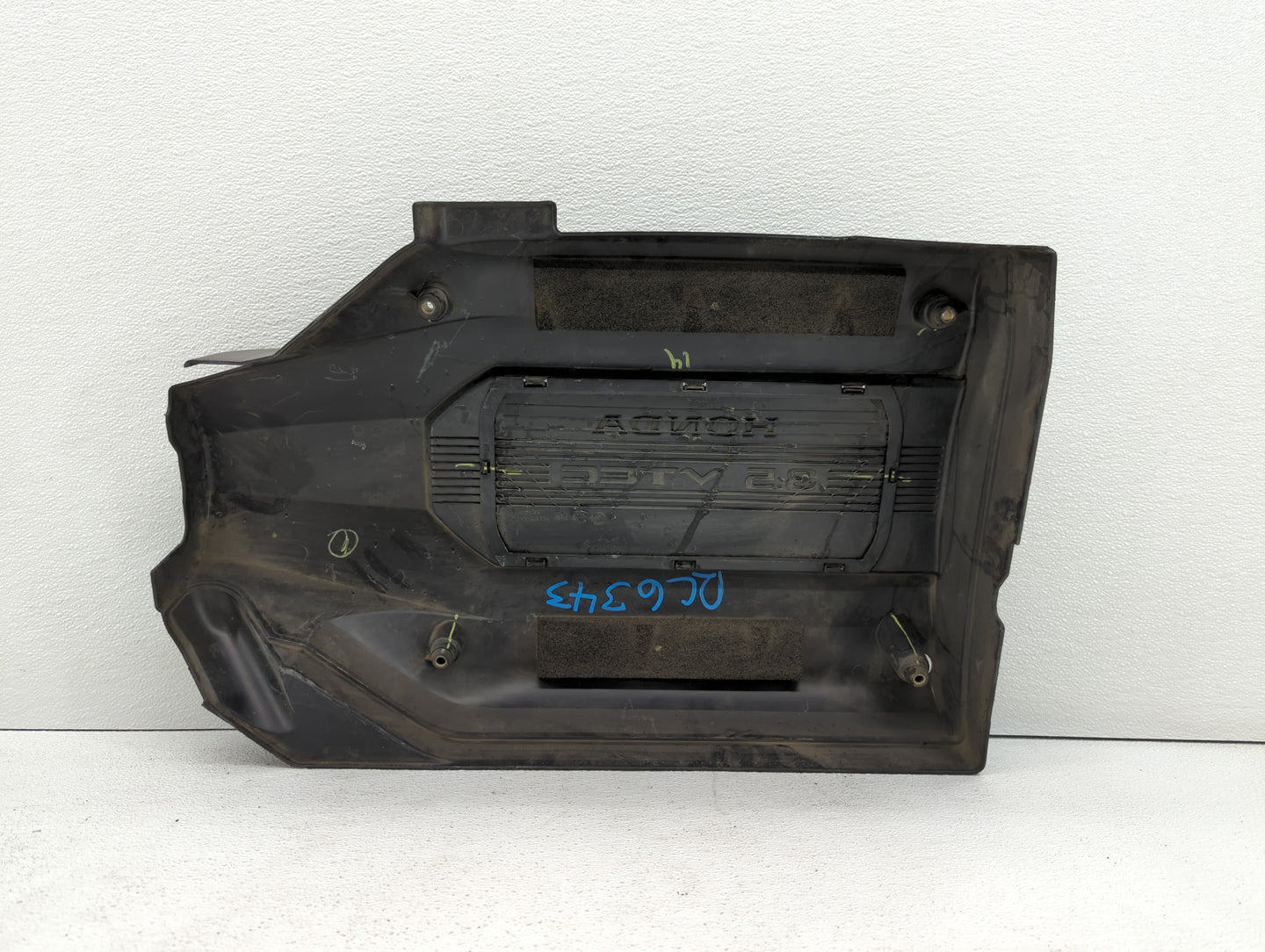 2002 Honda Odyssey Engine Cover - Oemusedautoparts1.com