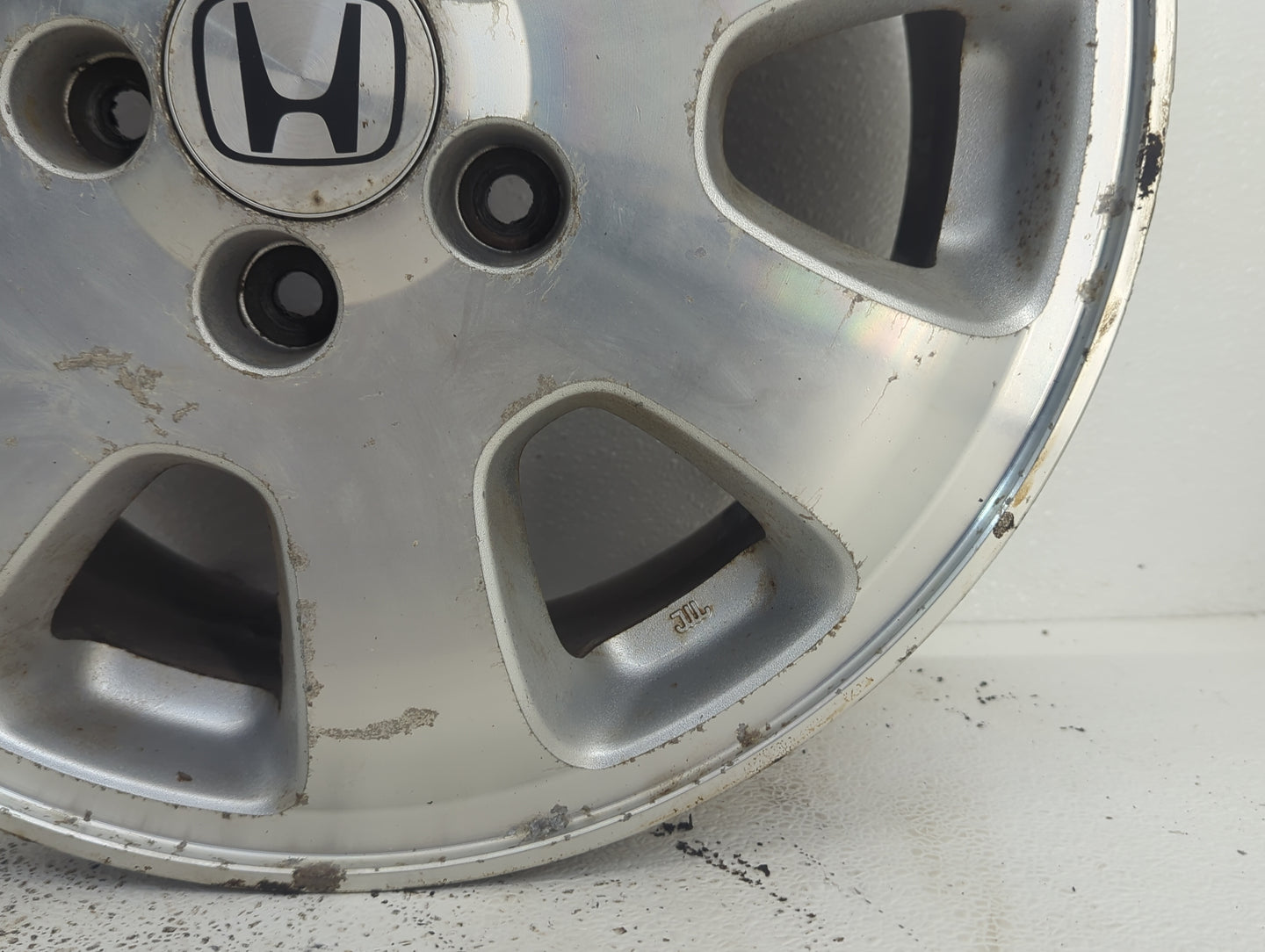 2002-2004 Honda Odyssey Oem Wheel Rim 883957 - Oemusedautoparts1.com