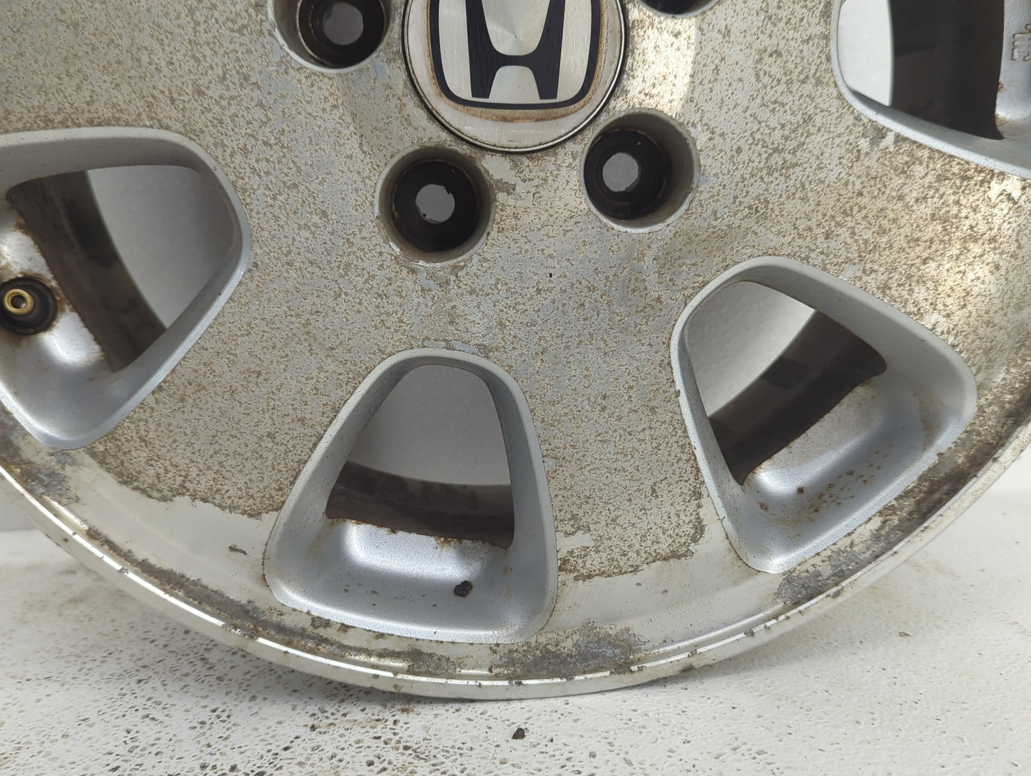 2002-2004 Honda Odyssey Oem Wheel Rim 883959 - Oemusedautoparts1.com