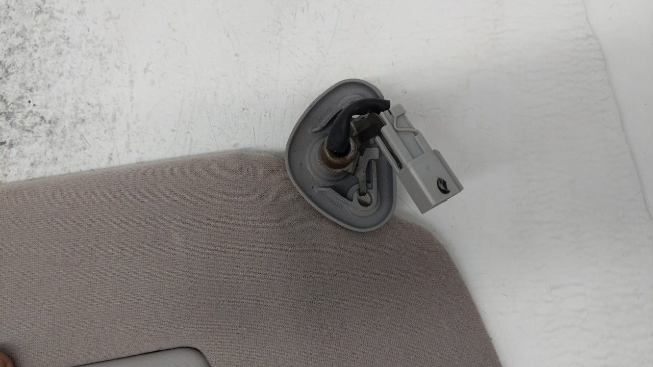 2002 Honda Odyssey Sun Visor Shade Replacement Passenger Right Mirror Fits Fits 1999 2000 2001 2003 2004 OEM Used Auto Parts