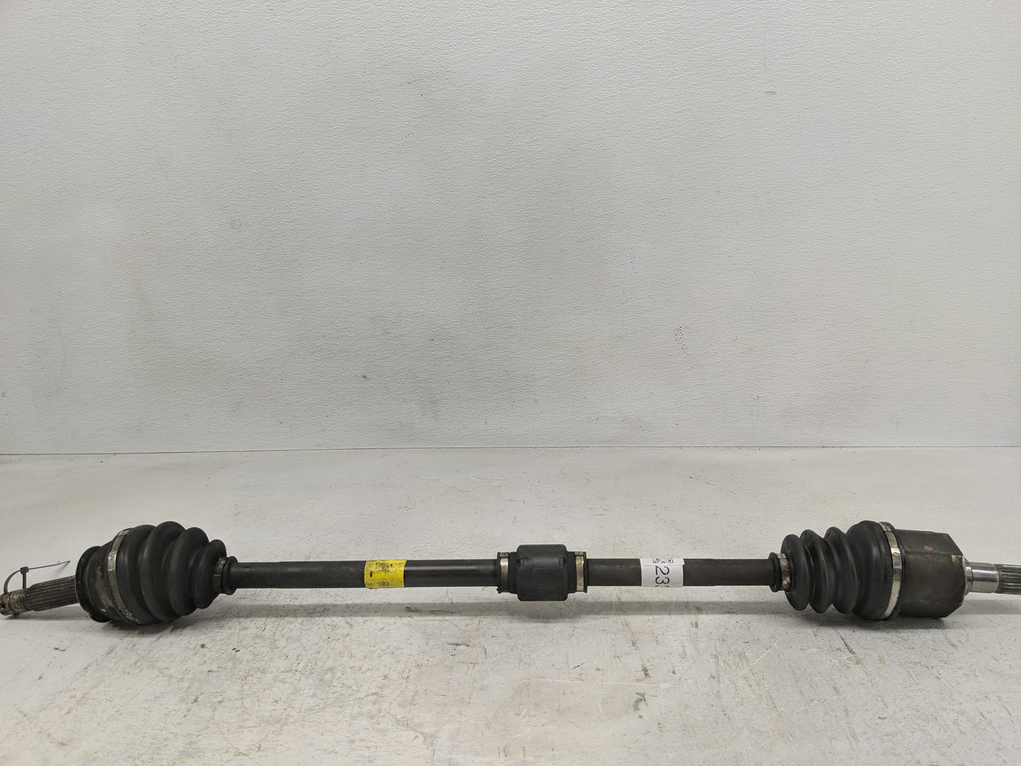 2000-2006 Hyundai Accent Axle Shaft Front Driver Cv C/v - Oemusedautoparts1.com