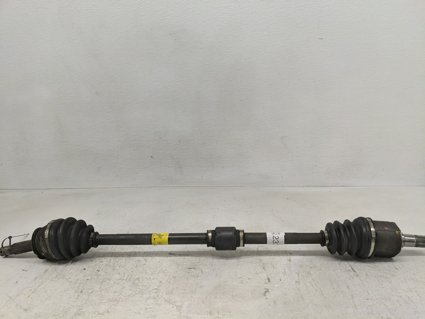 2000-2006 Hyundai Accent Axle Shaft Front Driver Cv C/v - Oemusedautoparts1.com