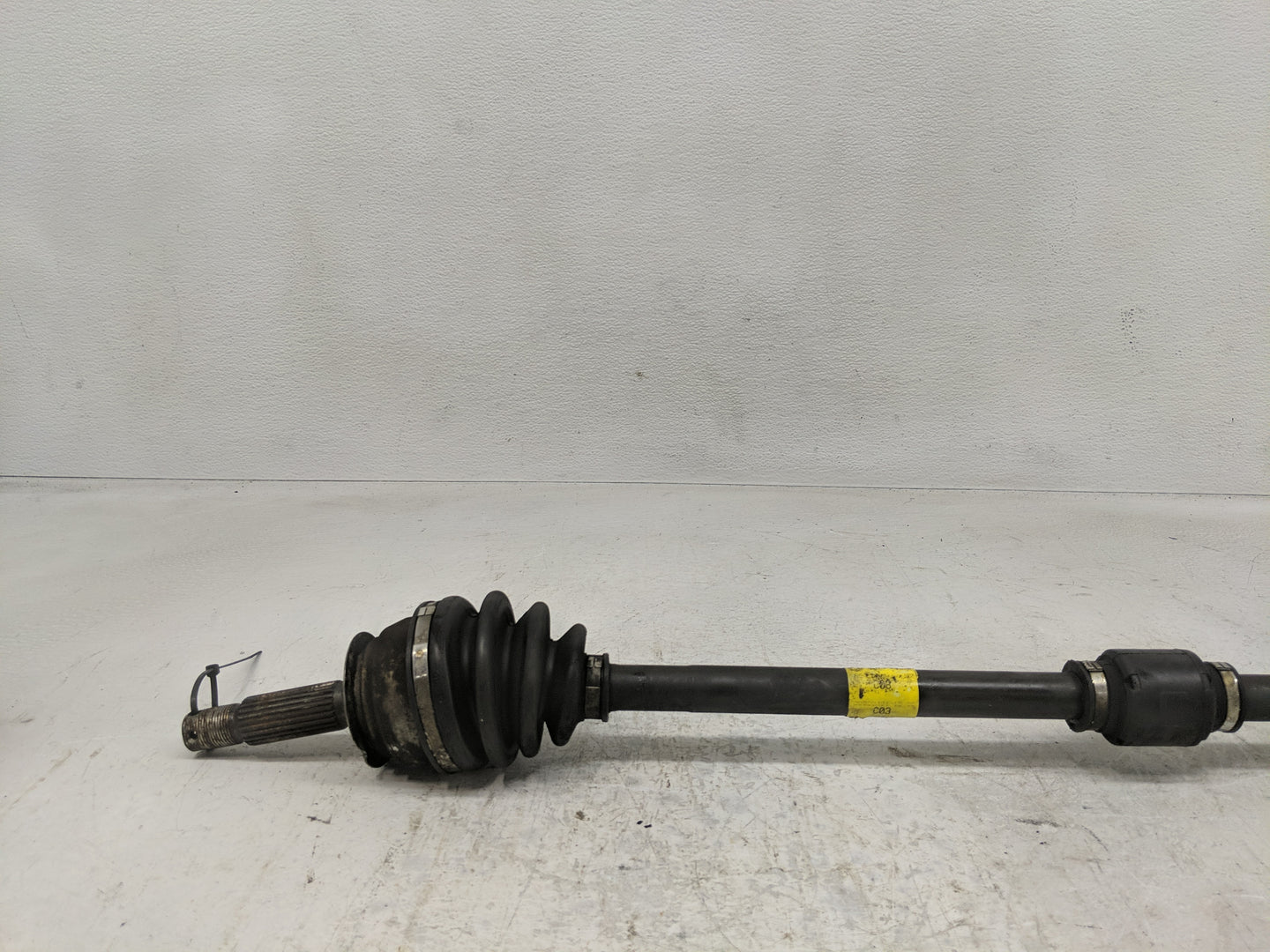 2000-2006 Hyundai Accent Axle Shaft Front Driver Cv C/v - Oemusedautoparts1.com