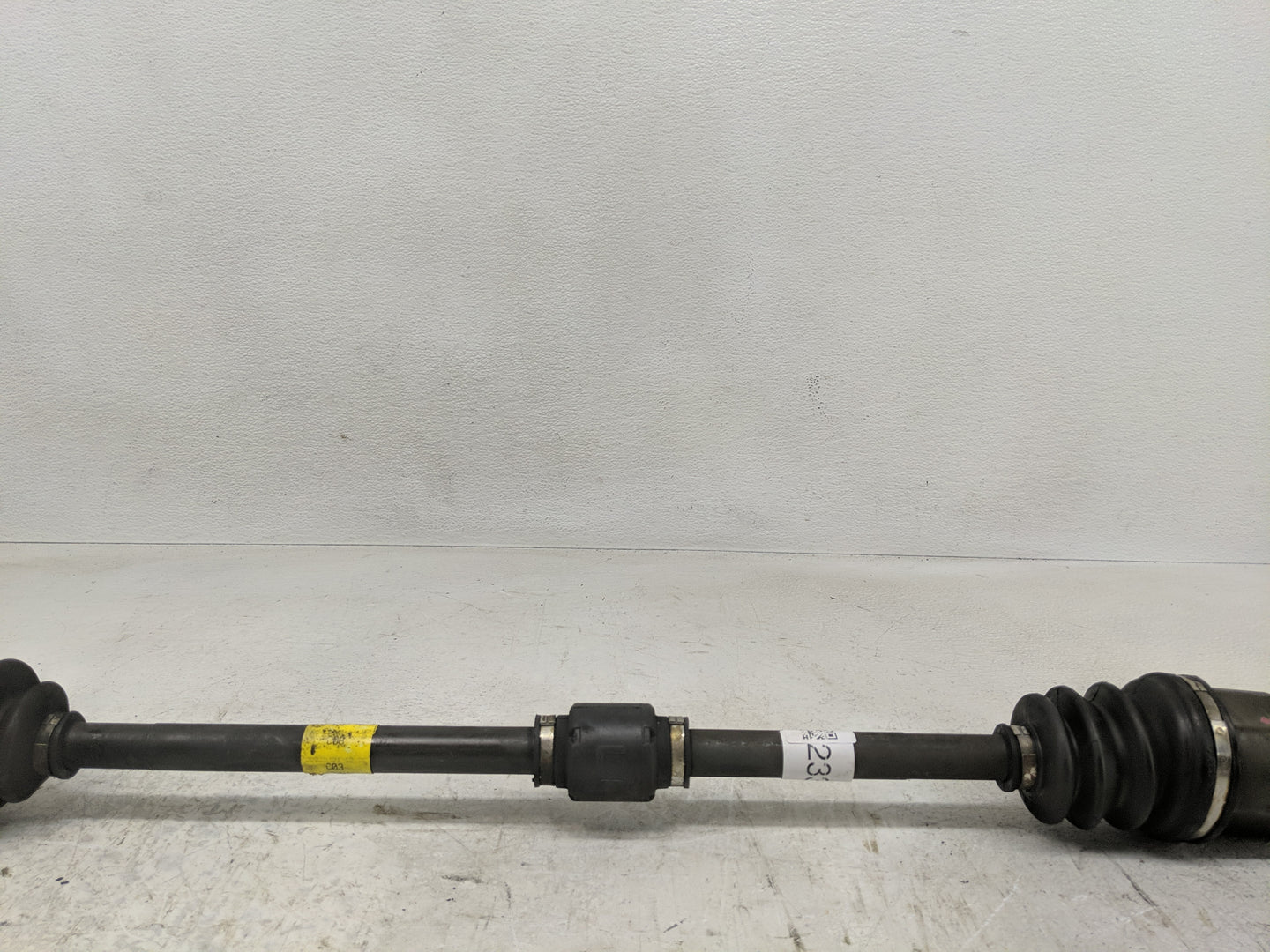 2000-2006 Hyundai Accent Axle Shaft Front Driver Cv C/v - Oemusedautoparts1.com
