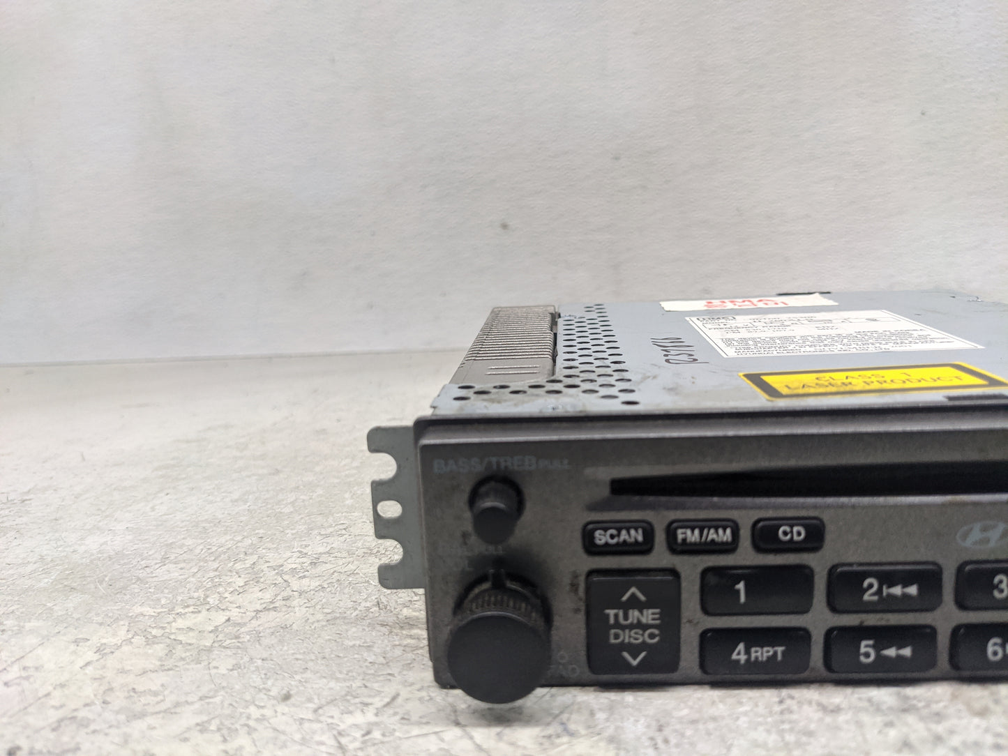 2002 Hyundai Accent Radio AM FM Cd Player Receiver Replacement Fits OEM Used Auto Parts - Oemusedautoparts1.com