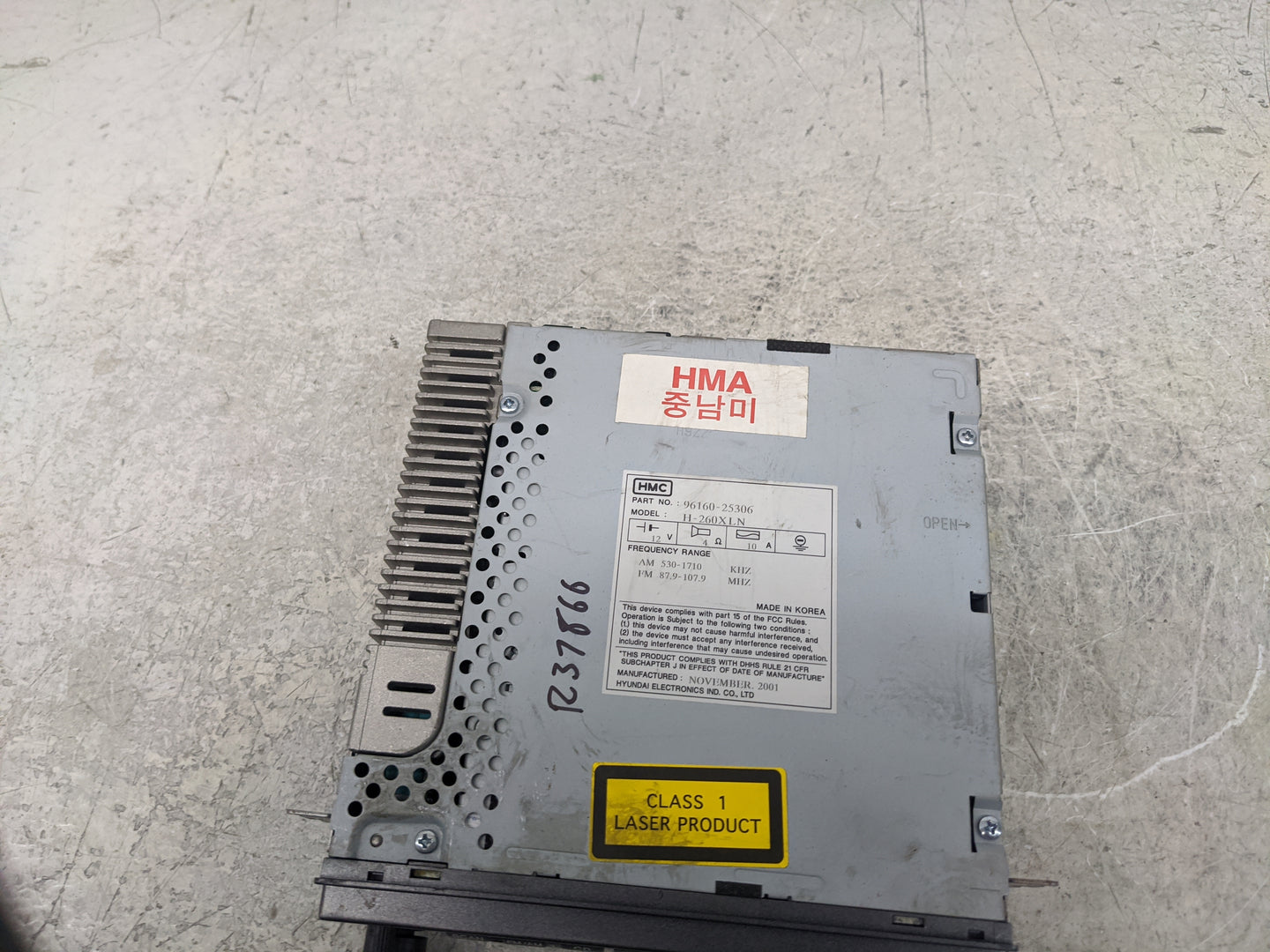 2002 Hyundai Accent Radio AM FM Cd Player Receiver Replacement Fits OEM Used Auto Parts - Oemusedautoparts1.com