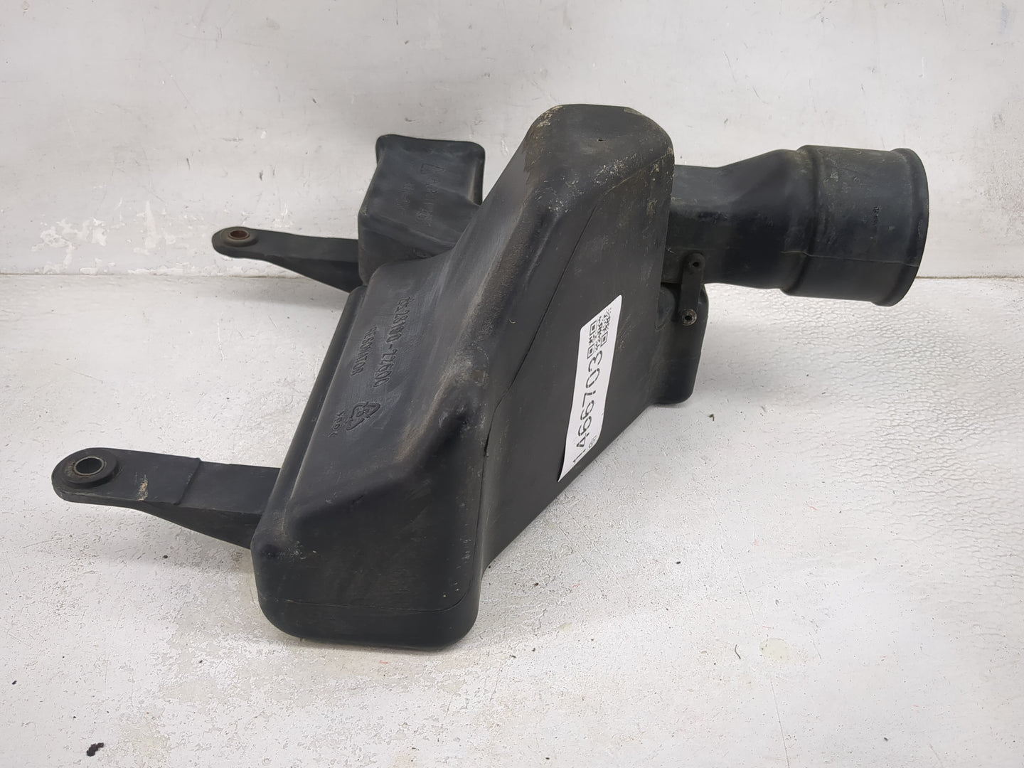 2001-2006 Hyundai Accent Air Cleaner Intake-duct Hose Tube - Oemusedautoparts1.com