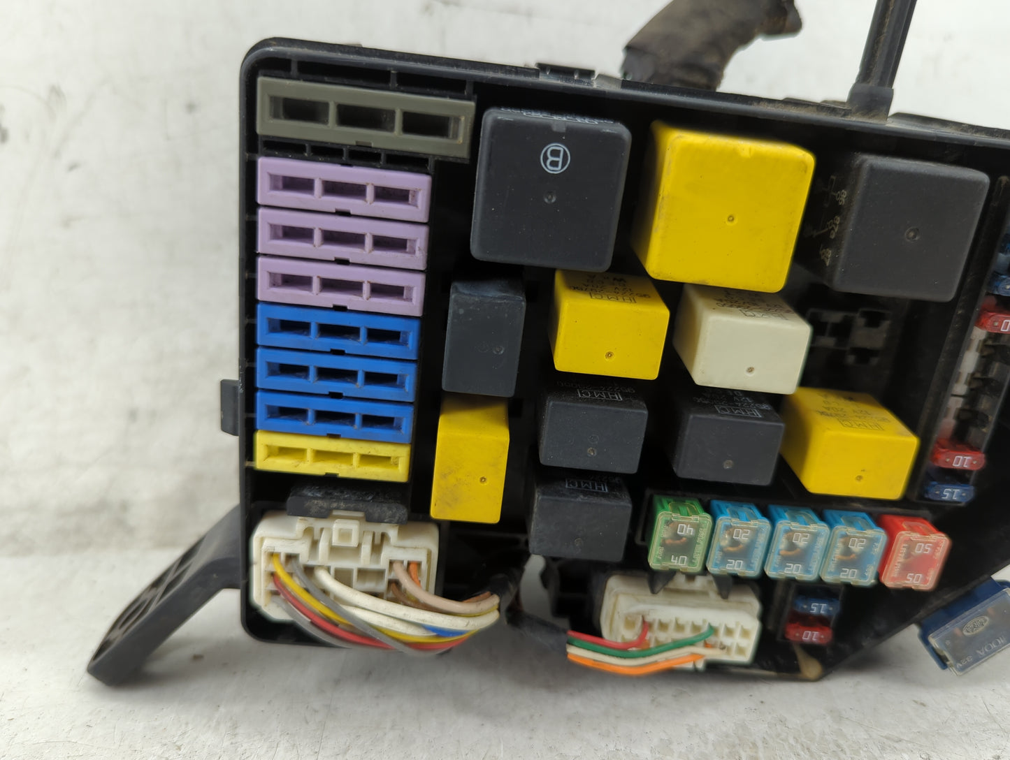 2001-2003 Hyundai Elantra Fusebox Fuse Box Panel Relay Module P/N:91220 2D033 912202D033 Fits Fits 2001 2002 2003 OEM Used A