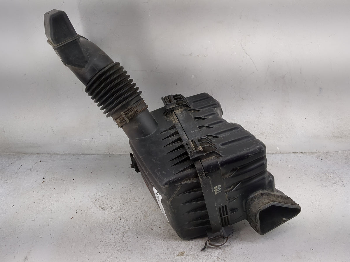 2001-2003 Hyundai Elantra Air Cleaner Intake-duct Hose Tube - Oemusedautoparts1.com