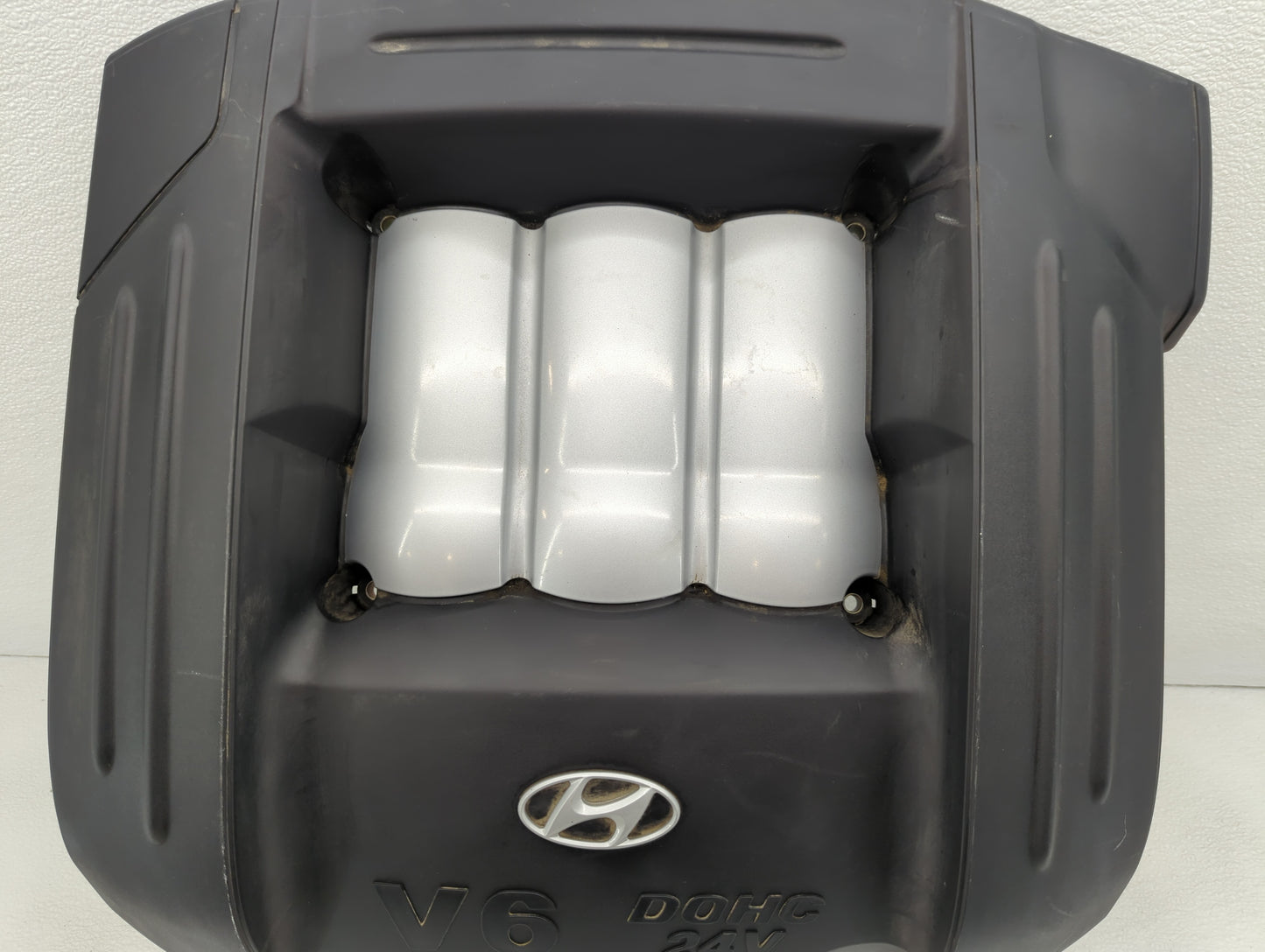 2002 Hyundai Santa Fe Engine Cover - Oemusedautoparts1.com