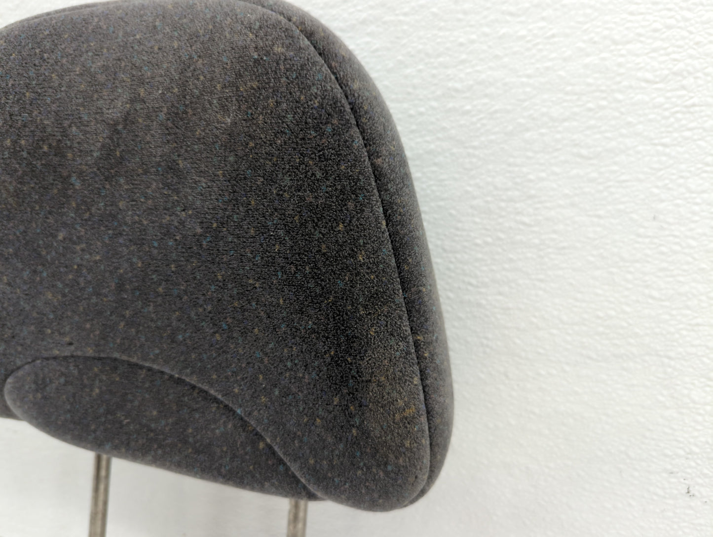 2001-2004 Hyundai Santa Fe Headrest Head Rest Front Driver Passenger Seat - Oemusedautoparts1.com