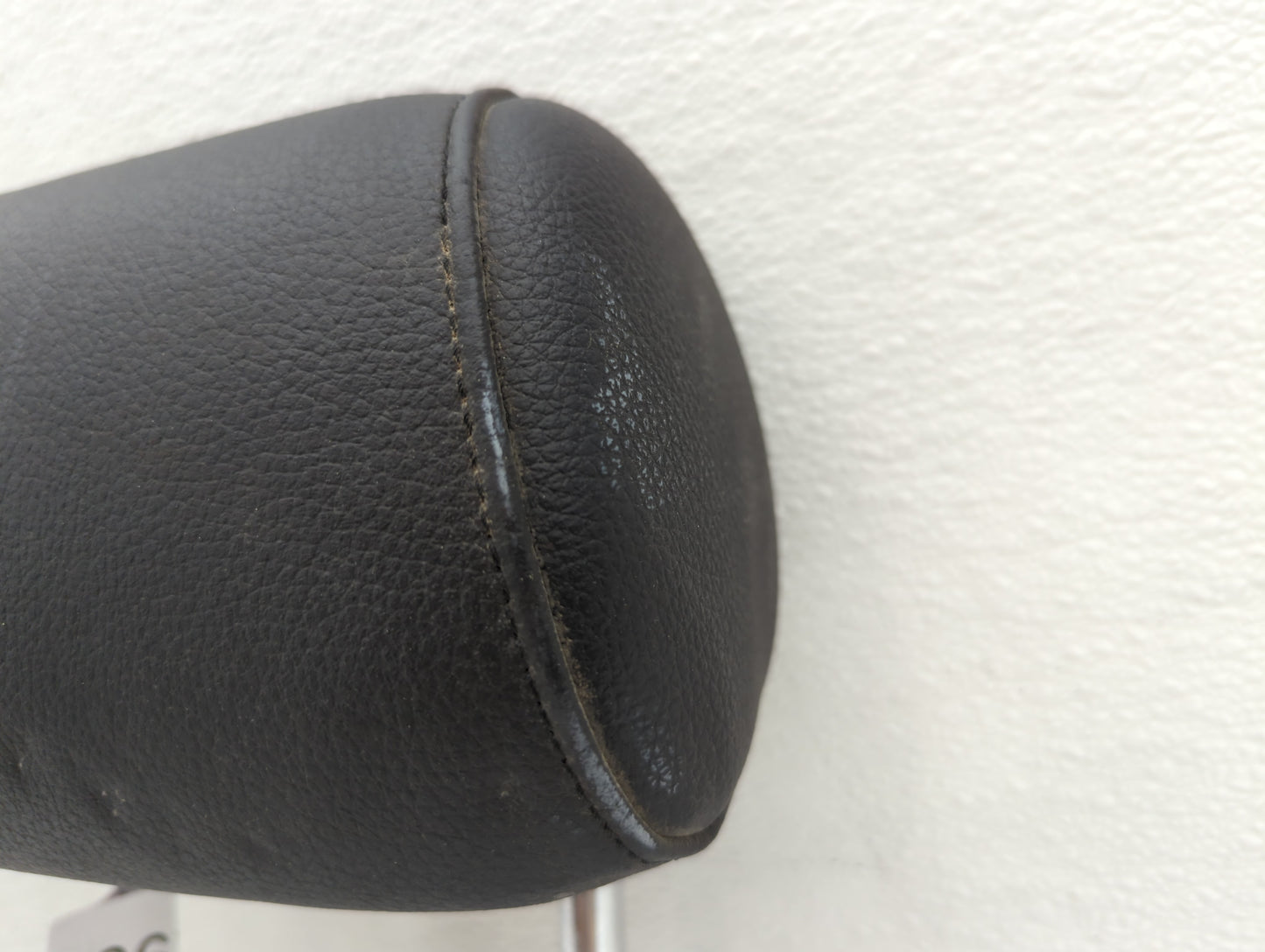 2001-2004 Hyundai Santa Fe Headrest Head Rest Front Driver Passenger Seat - Oemusedautoparts1.com