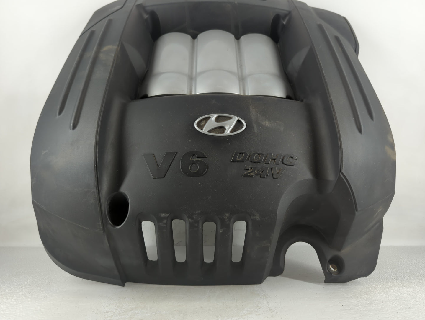 2002 Hyundai Santa Fe Engine Cover - Oemusedautoparts1.com
