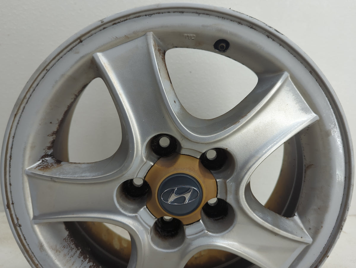 2001-2004 Hyundai Santa Fe Oem Wheel Rim 922145 - Oemusedautoparts1.com