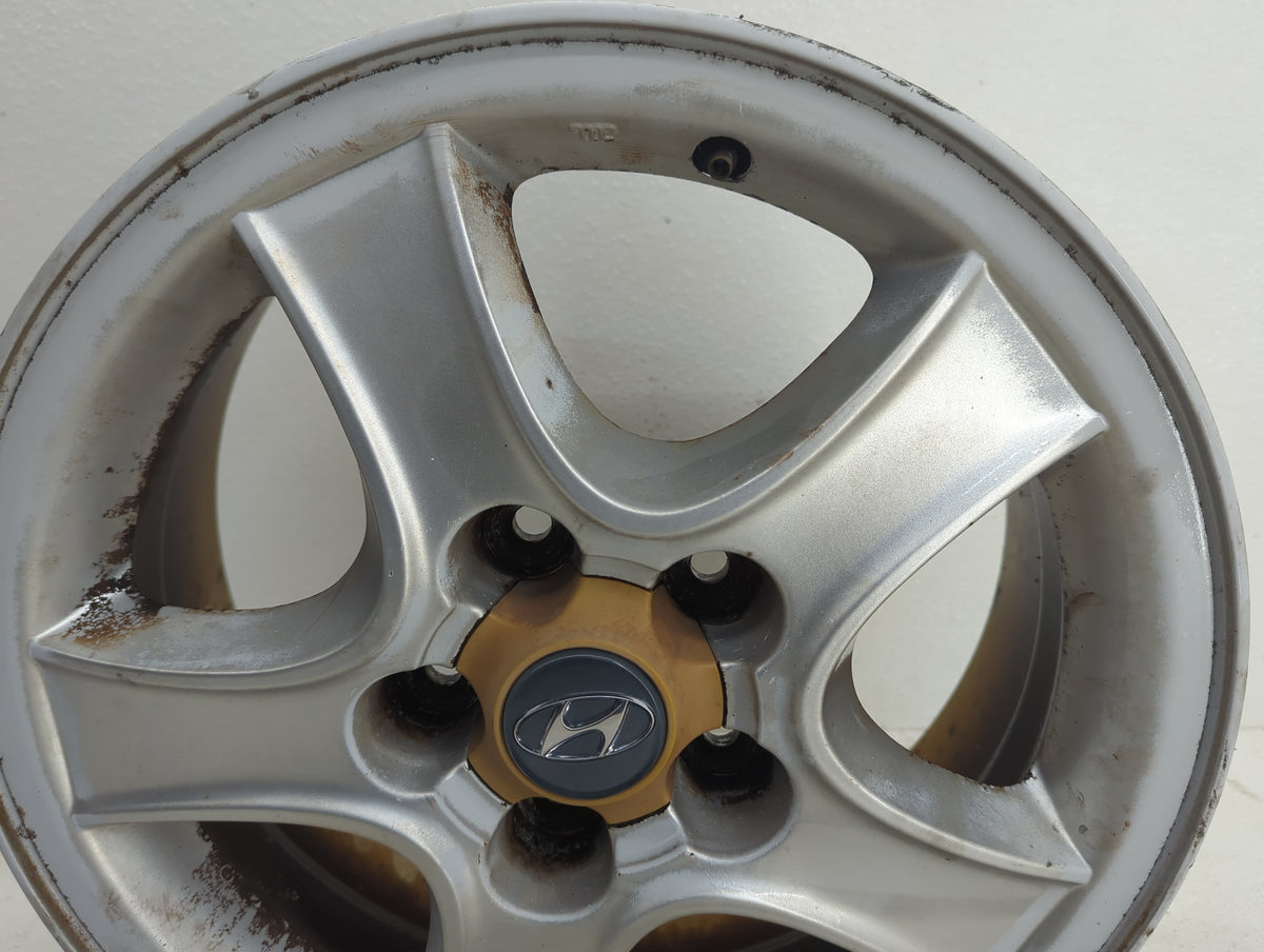 2001-2004 Hyundai Santa Fe Oem Wheel Rim 922145 - Oemusedautoparts1.com