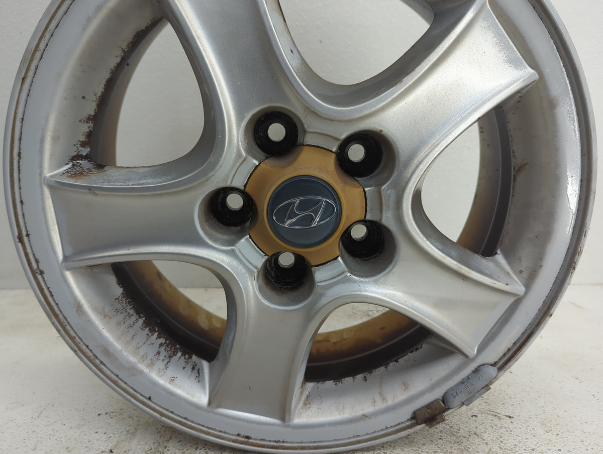 2001-2004 Hyundai Santa Fe Oem Wheel Rim 922145 - Oemusedautoparts1.com