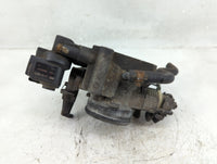 2001-2006 Hyundai Santa Fe Throttle Body Fits Fits 2001 2002 2003 2004 2005 2006 2007 2008 OEM Used Auto Parts - Oemusedauto