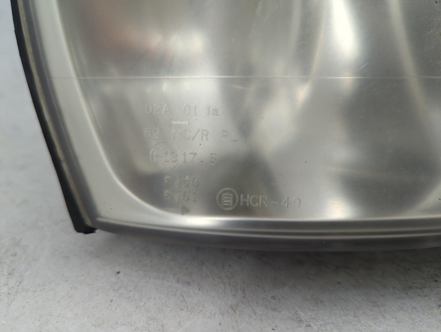 2001-2004 Hyundai Santa Fe Passenger Right Oem Head Light Headlight Lamp - Oemusedautoparts1.com