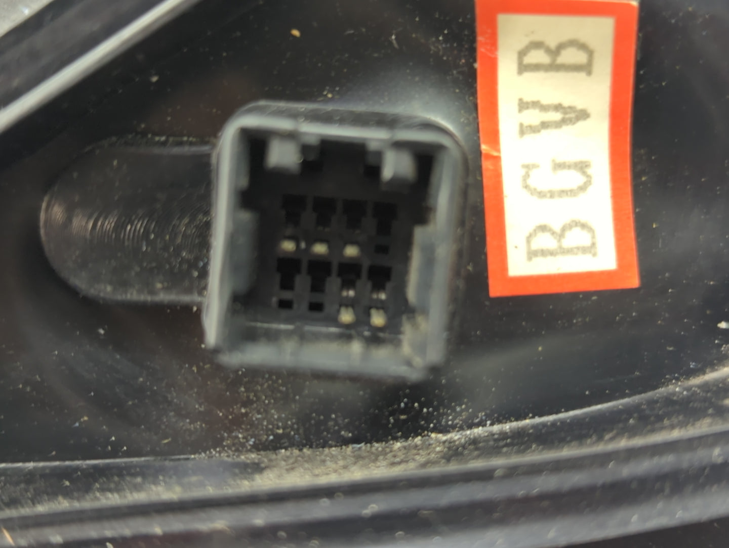 2001-2004 Hyundai Santa Fe Passenger Side View Mirror - Right Door Mirror OEM Used - Oemusedautoparts1.com