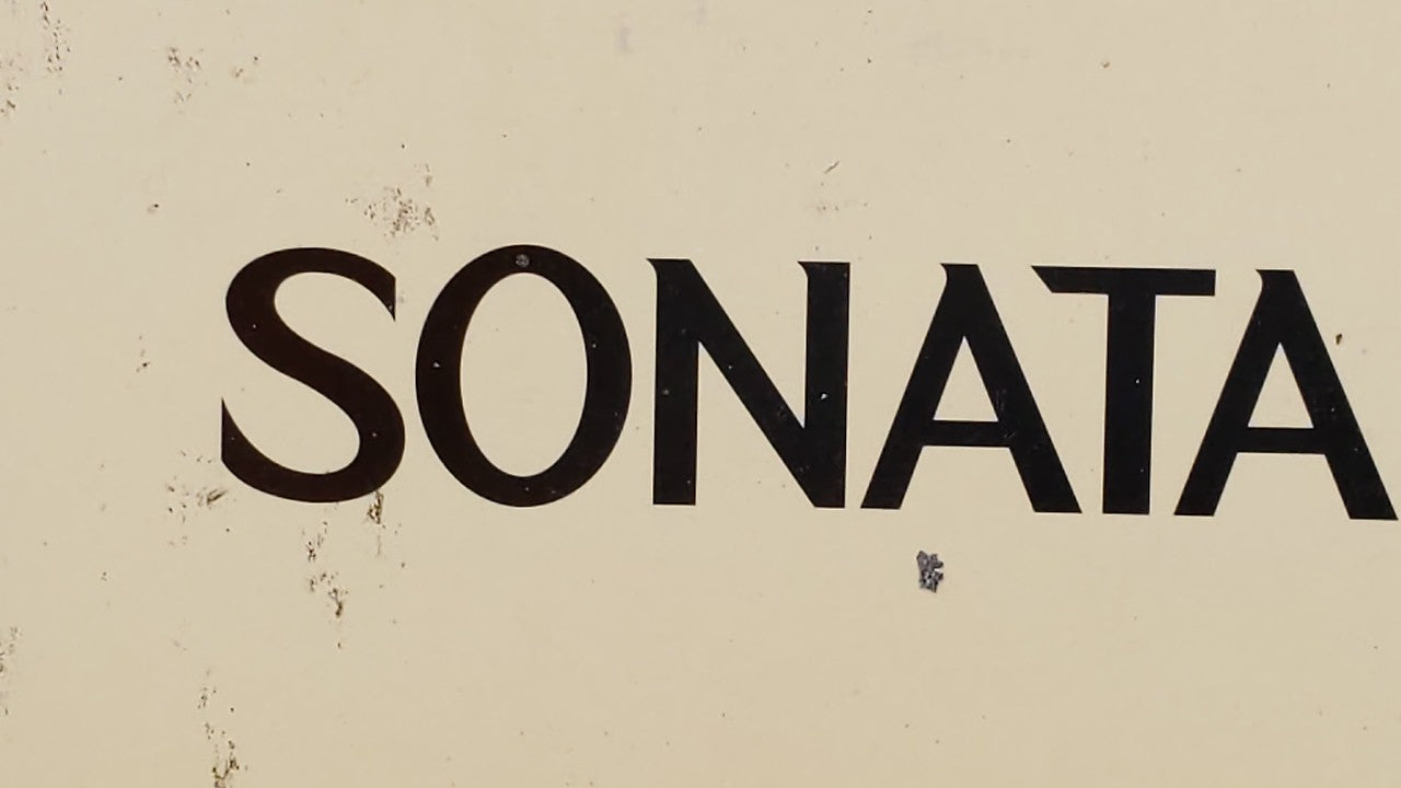 2002 Hyundai Sonata Owners Manual Book Guide OEM Used Auto Parts - Oemusedautoparts1.com