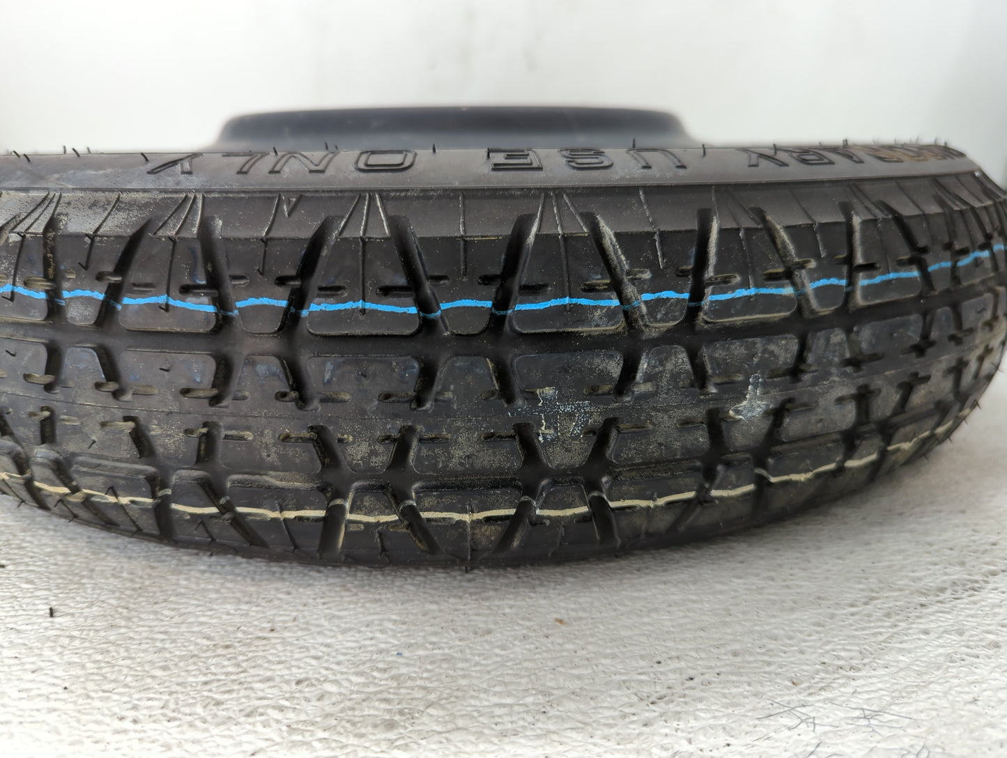 2002-2004 Infiniti I35 Spare Donut Tire Wheel Rim Oem - Oemusedautoparts1.com