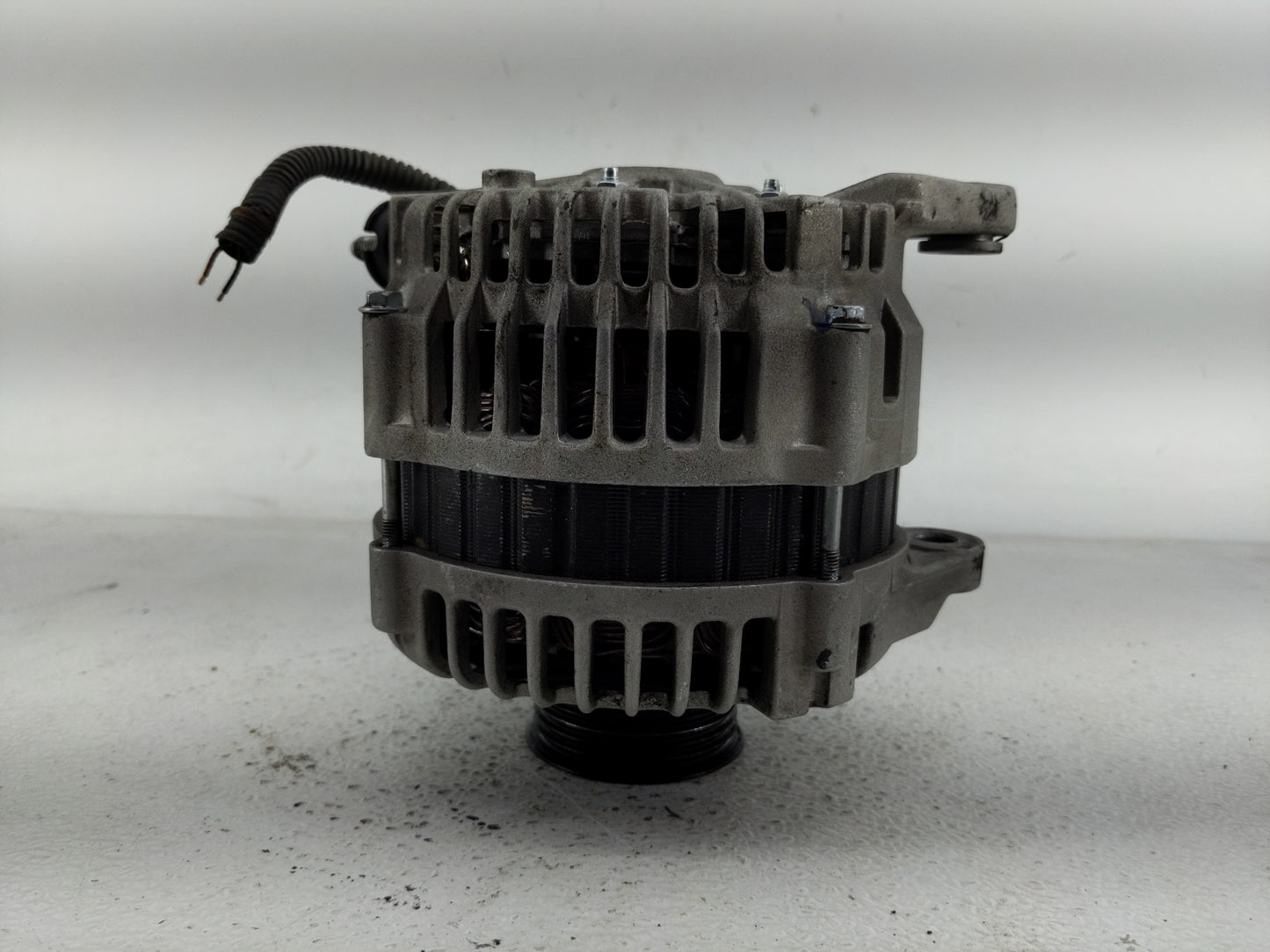 2002-2003 Infiniti I35 Alternator Replacement Generator Charging Assembly Engine OEM P/N:23100 5Y700 Fits Fits 2002 2003 OEM