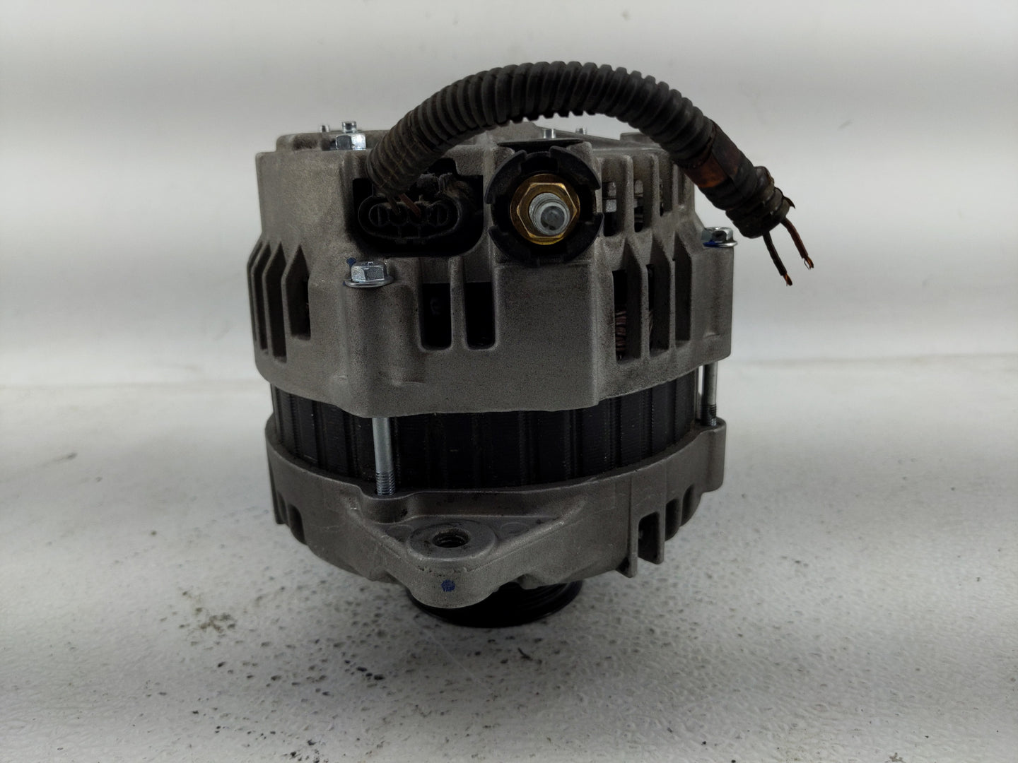 2002-2003 Infiniti I35 Alternator Replacement Generator Charging Assembly Engine OEM P/N:23100 5Y700 Fits Fits 2002 2003 OEM