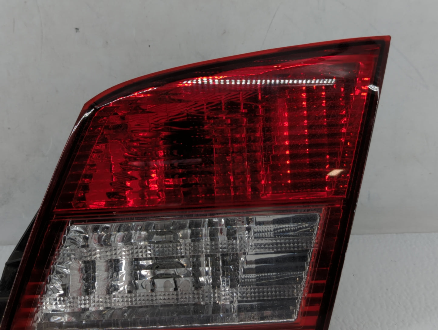 2002-2004 Infiniti I35 Tail Light Assembly Passenger Right OEM Fits Fits 2002 2003 2004 OEM Used Auto Parts - Oemusedautopar