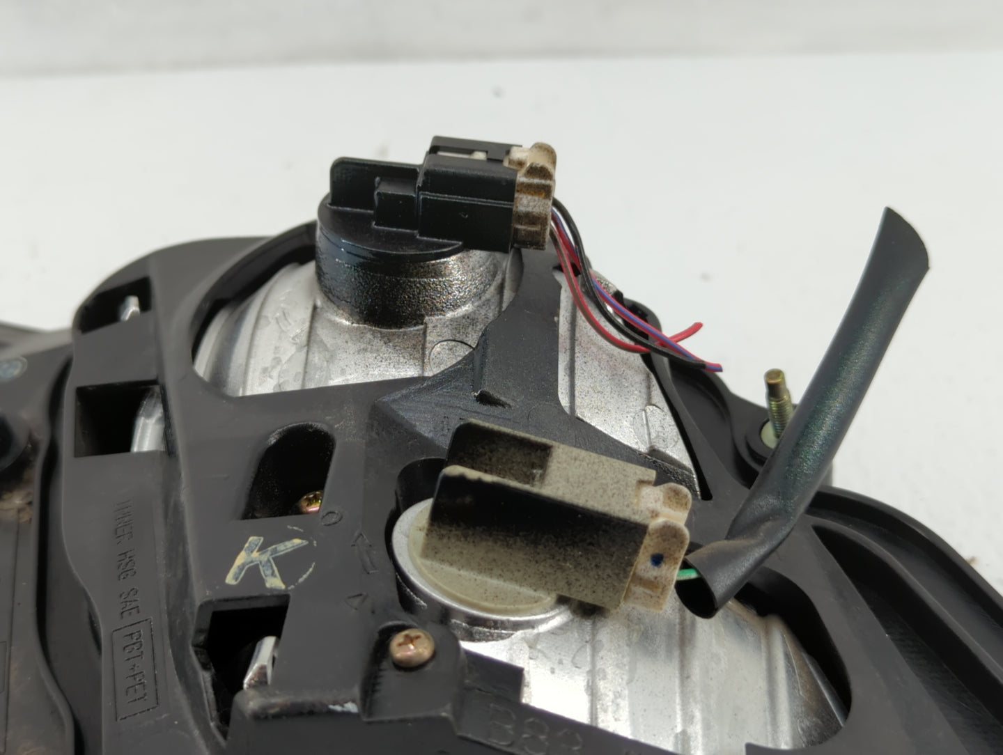 2002-2004 Infiniti I35 Tail Light Assembly Passenger Right OEM Fits Fits 2002 2003 2004 OEM Used Auto Parts - Oemusedautopar