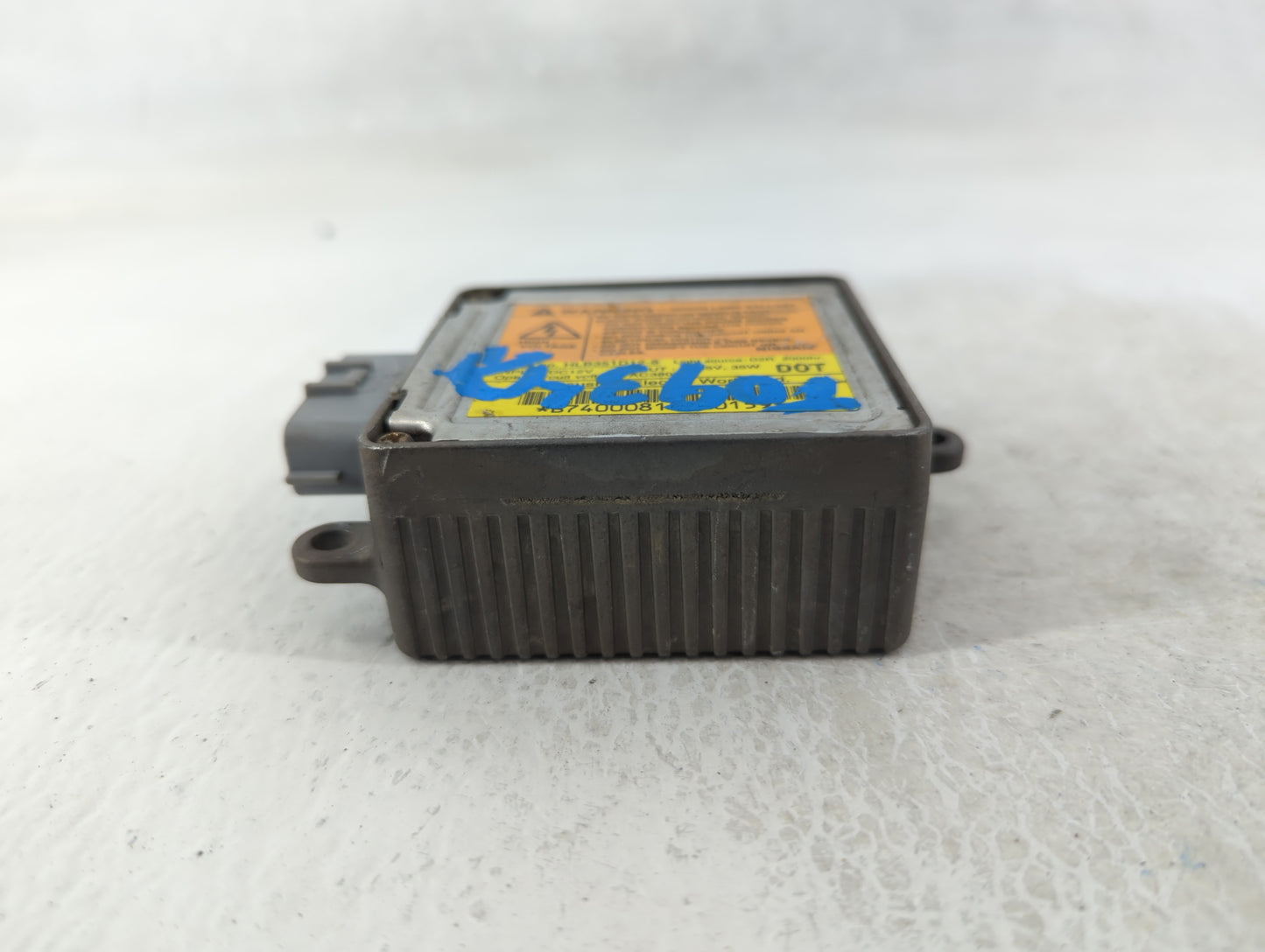 2002-2004 Infiniti I35 Headlight Ballast Head Light Silver Coast Metallic - Oemusedautoparts1.com