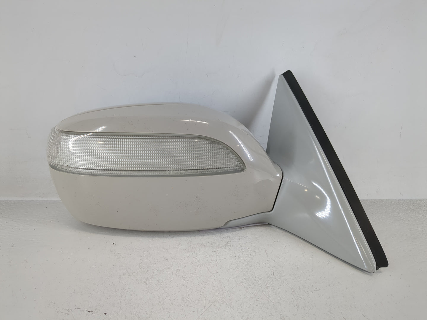 2002 Infiniti Q45 Side Mirror Replacement Passenger Right View Door Mirror Fits OEM Used Auto Parts - Oemusedautoparts1.com