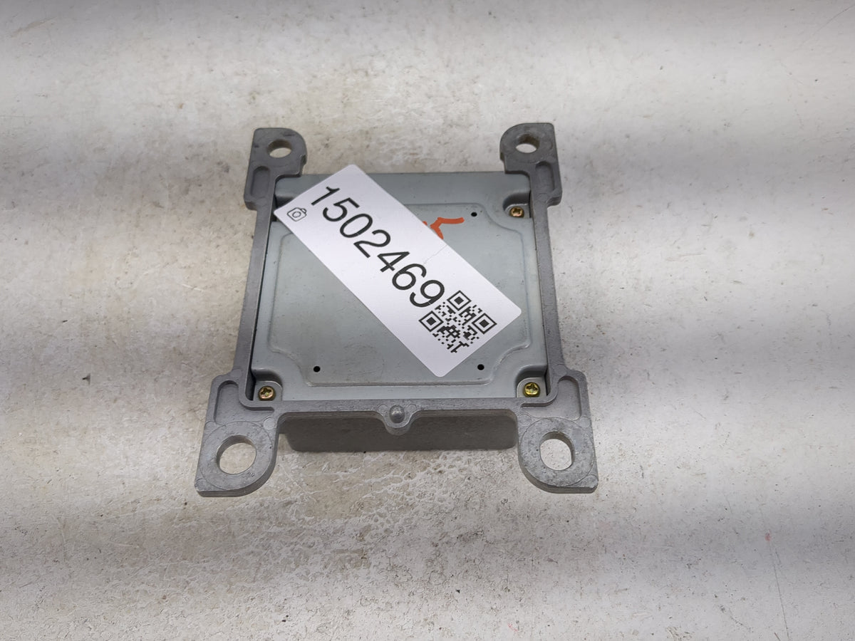 2002-2002 Infiniti Qx4 Safety Restraint Srs Airbag Control Module - Oemusedautoparts1.com