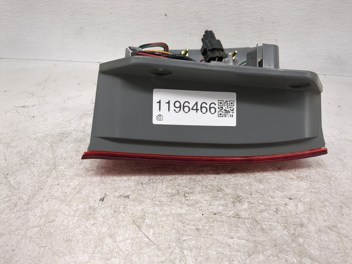 2002-2004 Isuzu Axiom Tail Light Assembly Passenger Right OEM Fits Fits 2002 2003 2004 OEM Used Auto Parts - Oemusedautopart