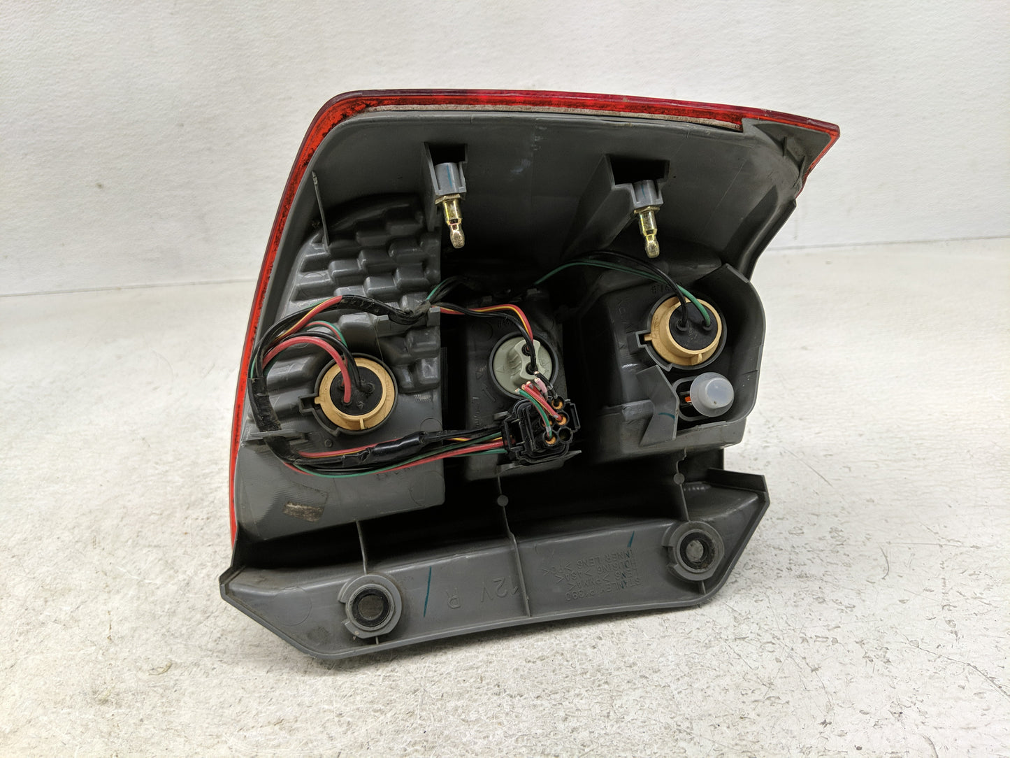 2002-2004 Isuzu Axiom Tail Light Assembly Passenger Right OEM Fits Fits 2002 2003 2004 OEM Used Auto Parts - Oemusedautopart