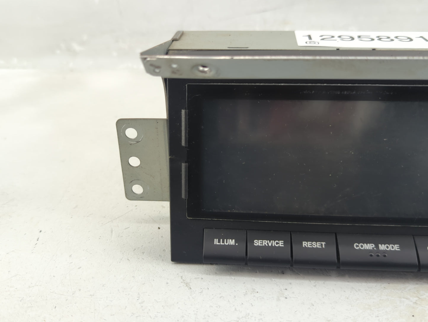2002-2003 Isuzu Axiom Radio AM FM Cd Player Receiver Replacement P/N:8-97288-148-2 Fits Fits 2002 2003 OEM Used Auto Parts -