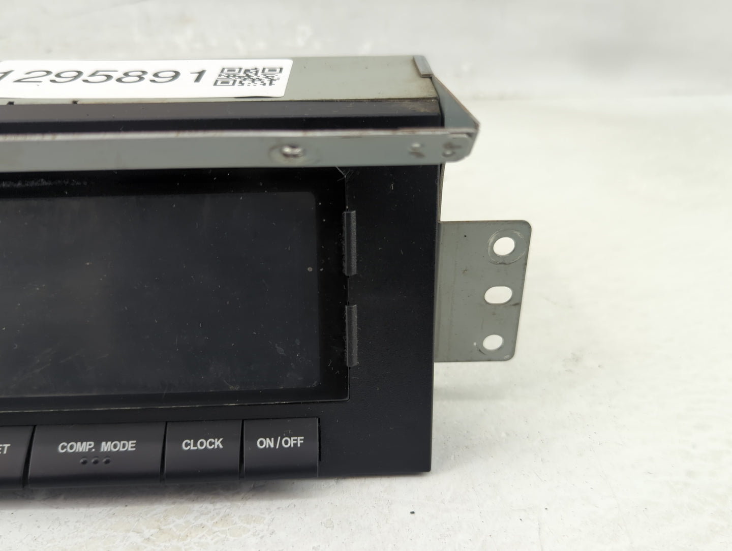 2002-2003 Isuzu Axiom Radio AM FM Cd Player Receiver Replacement P/N:8-97288-148-2 Fits Fits 2002 2003 OEM Used Auto Parts -