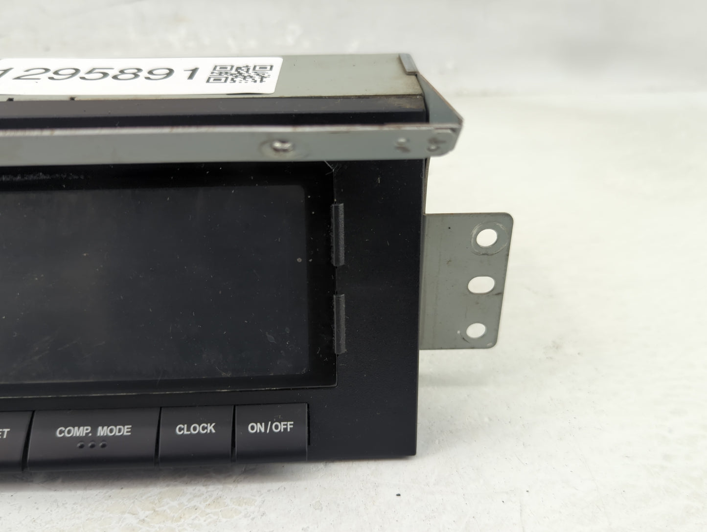 2002-2003 Isuzu Axiom Radio AM FM Cd Player Receiver Replacement P/N:8-97288-148-2 Fits Fits 2002 2003 OEM Used Auto Parts -