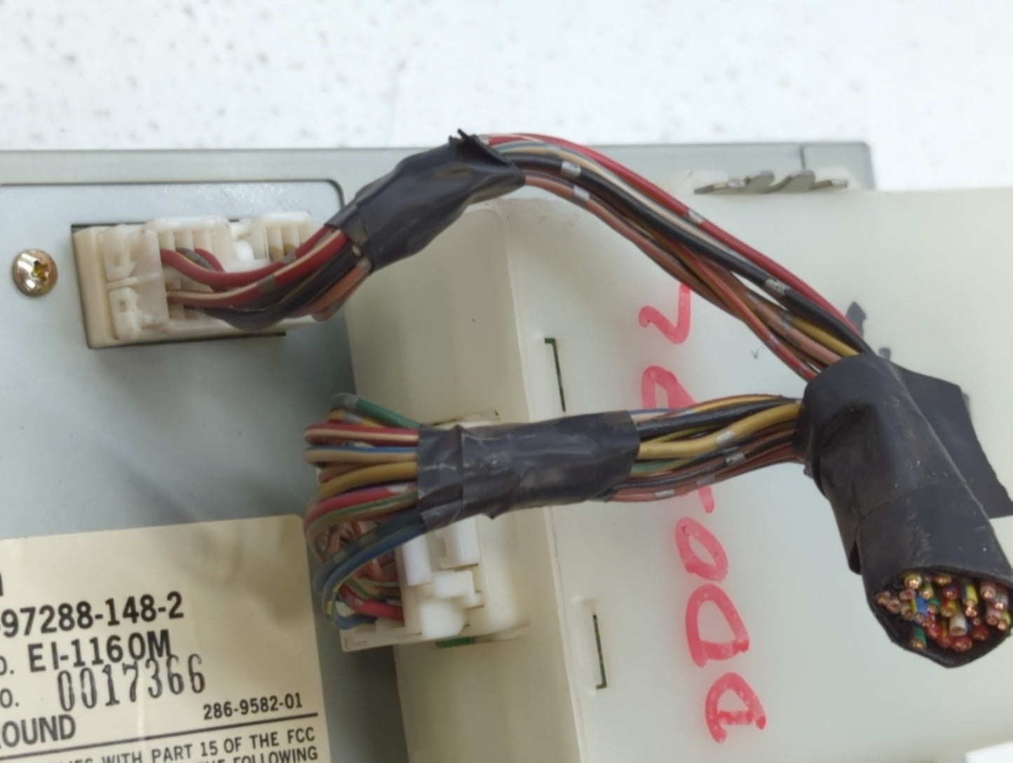 2002 Isuzu Axiom Information Display Screen - Oemusedautoparts1.com
